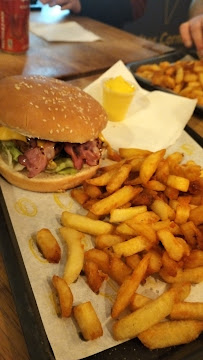 Plats et boissons du Restaurant de hamburgers Frites Corner à Templemars - n°10