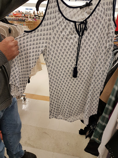 Department Store «Marshalls», reviews and photos, 839 New York Ave, Huntington, NY 11743, USA