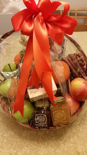 Florist «Annie Occasion for Any Occasion», reviews and photos, 148 S Bloomingdale Rd #110, Bloomingdale, IL 60108, USA