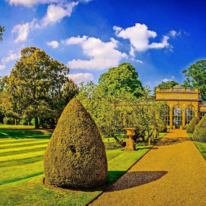 Castle Ashby Gardens