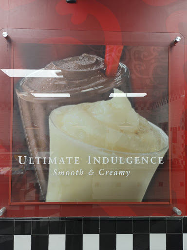 Ice Cream Shop «Cold Stone Creamery», reviews and photos, 505 E Green St, Champaign, IL 61820, USA