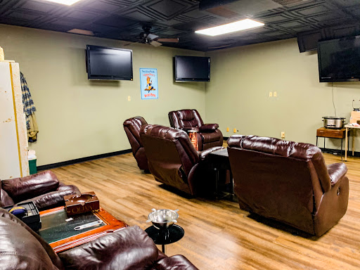 Cigar Shop «Tobacco Road Fine Cigars, Indoor Golf & Gifts.», reviews and photos, 3118 S Cooper St, Arlington, TX 76015, USA