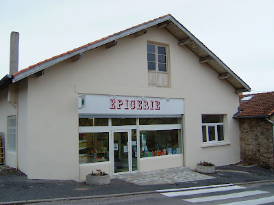 Blanchisserie - épicerie -Tiranges à Tiranges