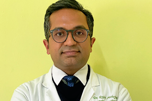 Dr Rajat Mahajan best spine surgeon Delhi image