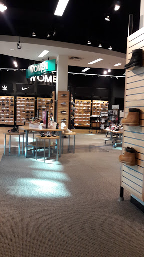 Shoe Store «Finish Line», reviews and photos, 801 Hawthorn Center, Vernon Hills, IL 60061, USA
