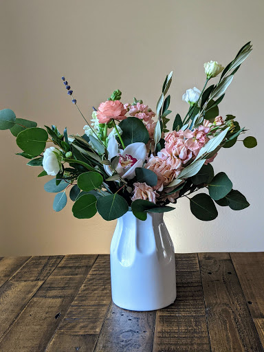 Florist «Aquarela Gifts & Flowers», reviews and photos, 128 S Myrtle Ave, Monrovia, CA 91016, USA
