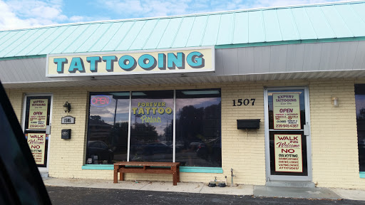 Tattoo Shop «Forever Tattoo Parlour», reviews and photos, 1505 SE 47th Terrace, Cape Coral, FL 33904, USA