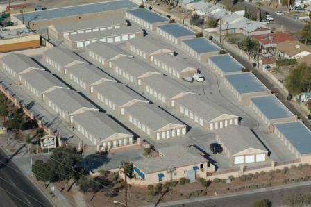 Self-Storage Facility «Arizona Storage Inns - Self storage - South Phoenix», reviews and photos, 502 W Baseline Rd, Phoenix, AZ 85041, USA