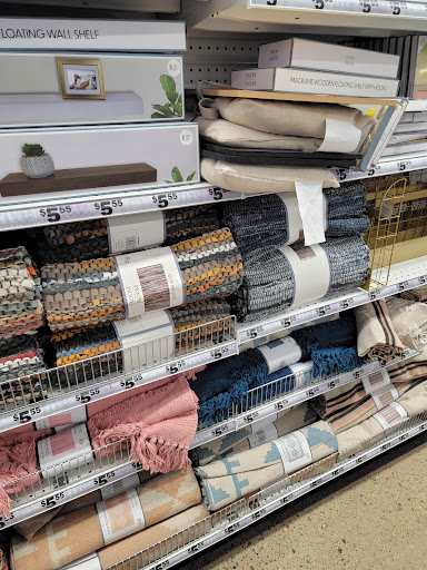 Variety Store «Five Below», reviews and photos, 4801 McKnight Rd, Pittsburgh, PA 15237, USA