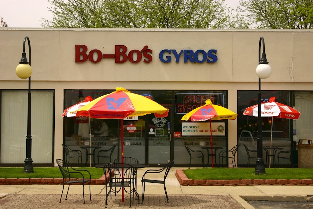 Bobo's Gyros & Hot Dogs 60015