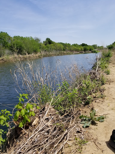 Park «C. P. Waggoner Park», reviews and photos, 2122 N Carrier Pkwy, Grand Prairie, TX 75050, USA