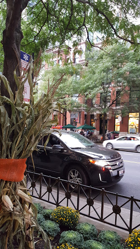 Department Store «Nordstrom Rack Chicago Avenue», reviews and photos, 101 E Chicago Ave, Chicago, IL 60611, USA