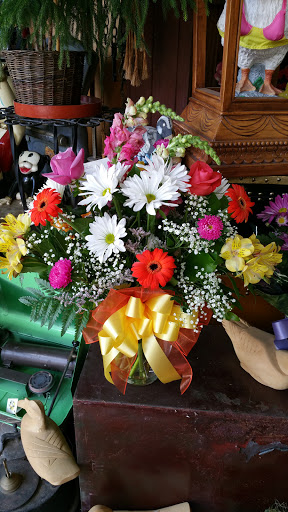 Florist «Silverton Flower Shop», reviews and photos, 311 N Water St, Silverton, OR 97381, USA