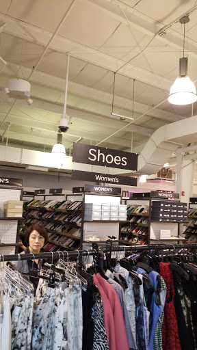 Department Store «Saks OFF 5TH», reviews and photos, 498 Red Apple Ct #850, Central Valley, NY 10917, USA