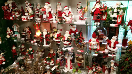 Gift Shop «Beach Basket Gift, Clothing & Christmas Shop», reviews and photos, 4102 Harborview Dr, Gig Harbor, WA 98332, USA