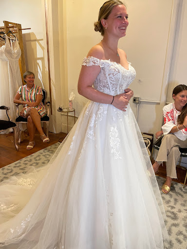 Bridal Shop «Philly Bride», reviews and photos, 304 Walnut St, Philadelphia, PA 19106, USA