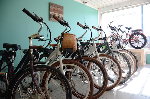 Bicycle Store «Pedego Electric Bikes Franklin», reviews and photos, 234 5th Ave N, Franklin, TN 37064, USA