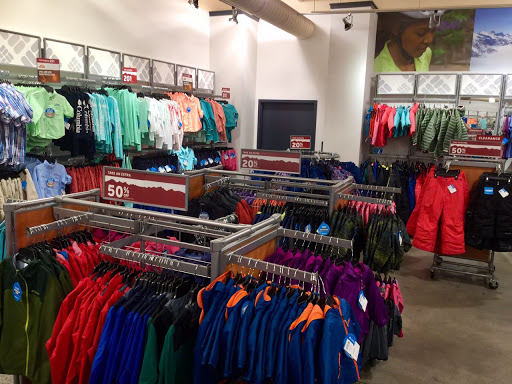 Sportswear Store «Columbia Sportswear Outlet Store», reviews and photos, 10746 Emerald Coast Pkwy, Destin, FL 32550, USA