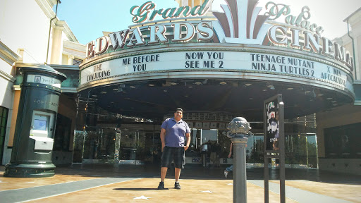 Movie Theater «Edwards Calabasas 6», reviews and photos, 4767 Commons Way, Calabasas, CA 91302, USA