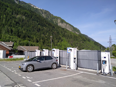 Borne de recharge IONITY à Freney