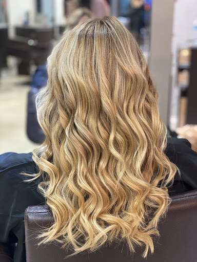 Hair Salon «Evolution Salon & Spa», reviews and photos, 87 Merrick Way, Coral Gables, FL 33134, USA