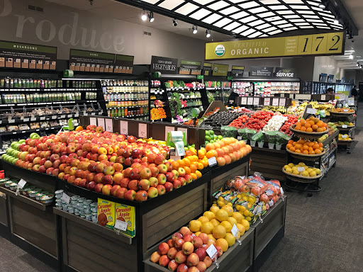 Grocery Store «Lunds & Byerlys Navarre», reviews and photos, 3333 Shoreline Dr, Navarre, MN 55392, USA