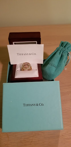 Jewelry Store «Tiffany & Co.», reviews and photos, 6000 Glades Rd, Boca Raton, FL 33431, USA