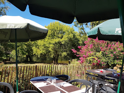 La Guinguette du Vieux Chêne à Montvalent