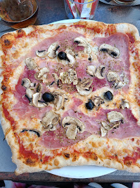 Plats et boissons du Pizzeria Pizza Martel'li - n°6