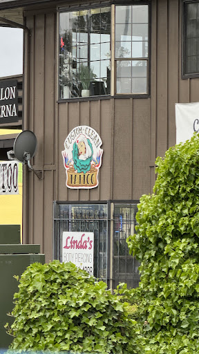 Explore tiny hummingbird tattoo ideas, creative tattoo ideas in Puyallup, available at Lindas Body Piercing