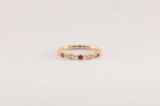 Jewelry Repair Service «6th Avenue Jewelers», reviews and photos, 2060 6th Ave, Vero Beach, FL 32960, USA