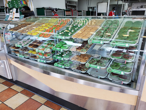 Bakery «Krispy Kreme Doughnuts», reviews and photos, 259 S Stratford Rd, Winston-Salem, NC 27103, USA