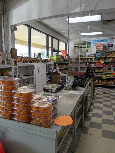 Grocery Store «Tampa Grocery», reviews and photos, 819 E Brandon Blvd, Brandon, FL 33511, USA