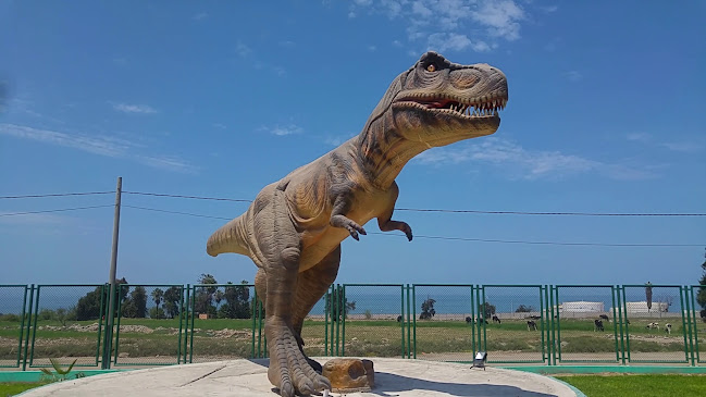 Opiniones de Parque de los dinosaurios en Mollendo - Museo