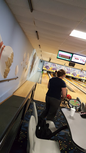 Bowling Alley «Woodcrest Lanes», reviews and photos, 100 N Grandview St, Union City, OH 45390, USA