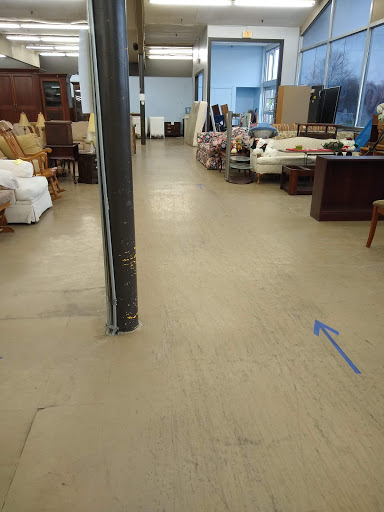 Thrift Store «Hillcrest Hope Thrift Store», reviews and photos, 7 W Mill St, Liberty, MO 64068, USA