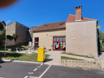 Relais Pickup à Dompierre-les-Églises