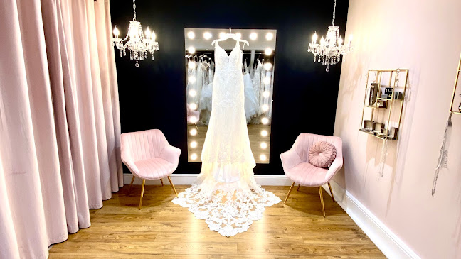 Holmes & Co Bridal Couture - Doncaster