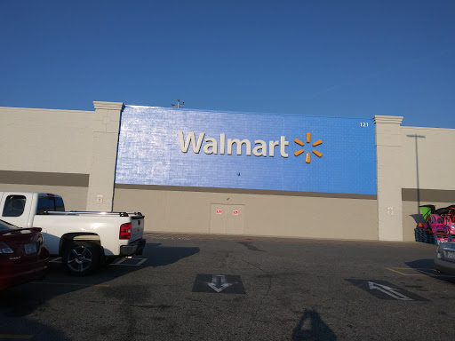 Department Store «Walmart Supercenter», reviews and photos, 121 W Elmsley Dr, Greensboro, NC 27406, USA