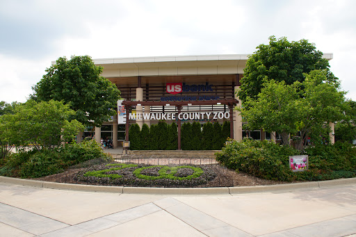 Zoo «Milwaukee County Zoo», reviews and photos, 10001 W Bluemound Rd, Milwaukee, WI 53226, USA