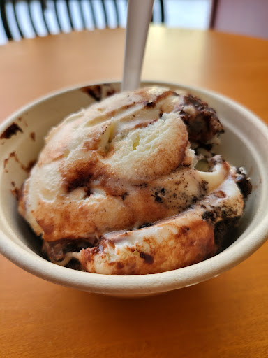 Ice Cream Shop «Blue Moon Ice Cream Shop», reviews and photos, 9032 S Kasson St, Cedar, MI 49621, USA