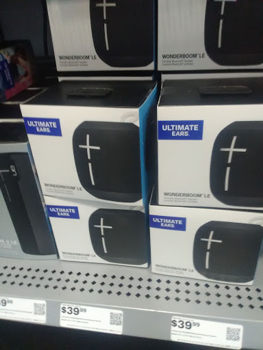 Electronics Store «Best Buy», reviews and photos, 6670 Edwardsville Crossing Dr, Edwardsville, IL 62025, USA