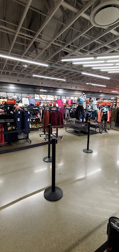 Clothing Store «Nike Factory Store», reviews and photos, 600 Bluebird Ct, Central Valley, NY 10917, USA