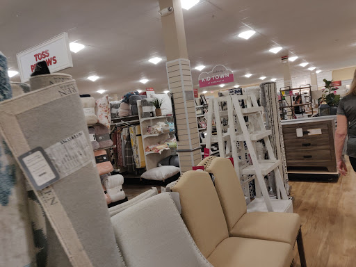 Shopping Mall «Coralwood Shopping Center», reviews and photos, 2301 Del Prado Blvd S, Cape Coral, FL 33990, USA