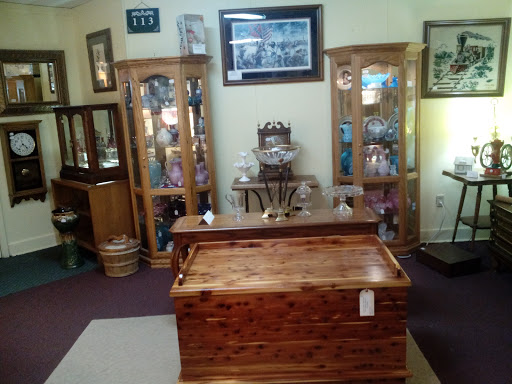 Vintage furniture in Indianapolis