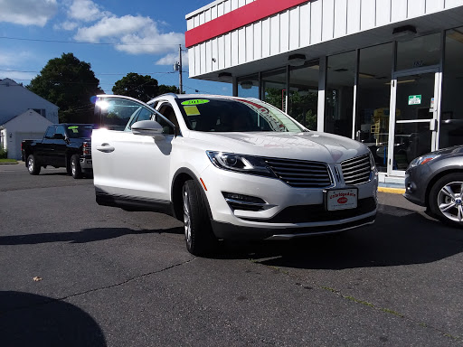 Used Car Dealer «Uxbridge Auto Inc», reviews and photos, 187 N Main St, Uxbridge, MA 01569, USA