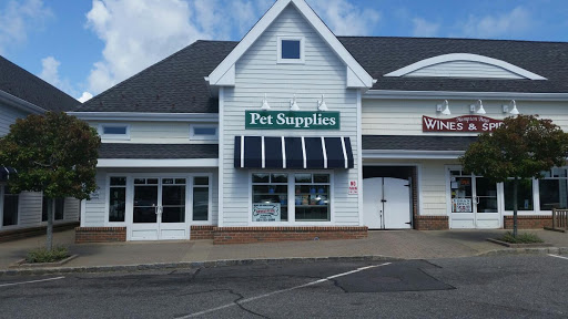 Pet Supply Store «Hampton Bays Pet Supply», reviews and photos, 44 E Montauk Hwy, Hampton Bays, NY 11946, USA