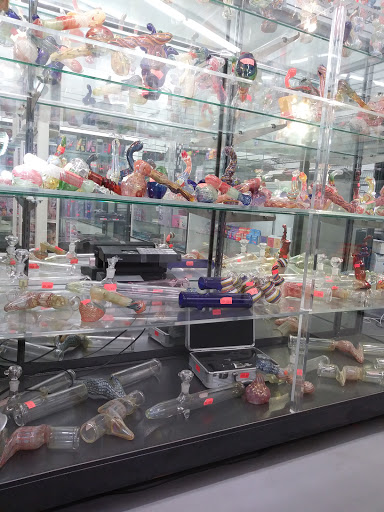 Tobacco Shop «420 Smoke Shop», reviews and photos, 2559 University Ave, San Diego, CA 92104, USA