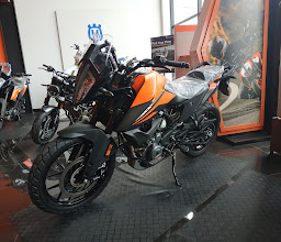 Saddle - Motorbike, Cafe & Eatery photo
