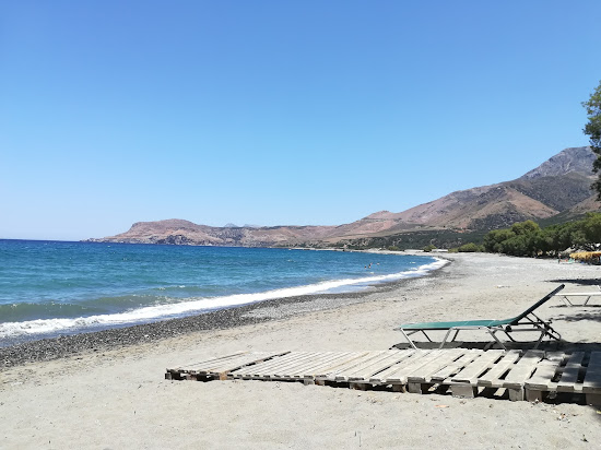 Sfinari Beach